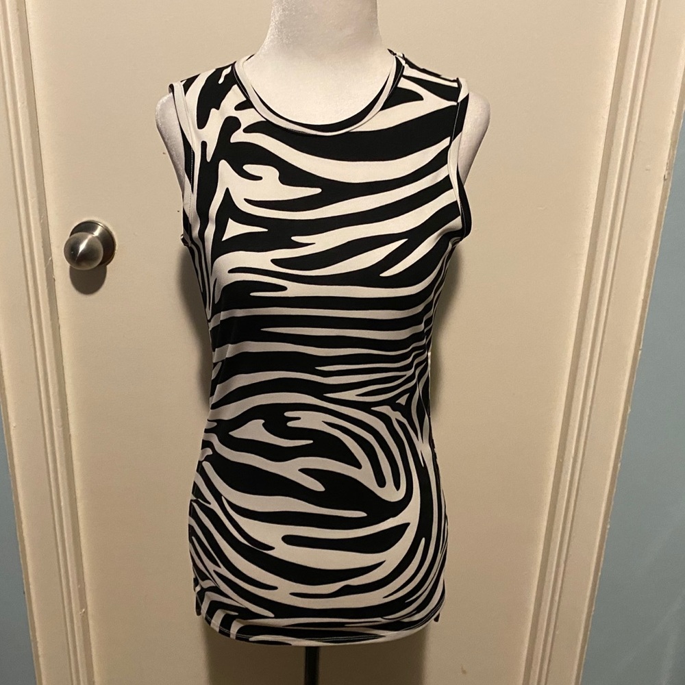 MICHAEL KORS BLACK & WHITE STRIPED SLEEVELESS TOP